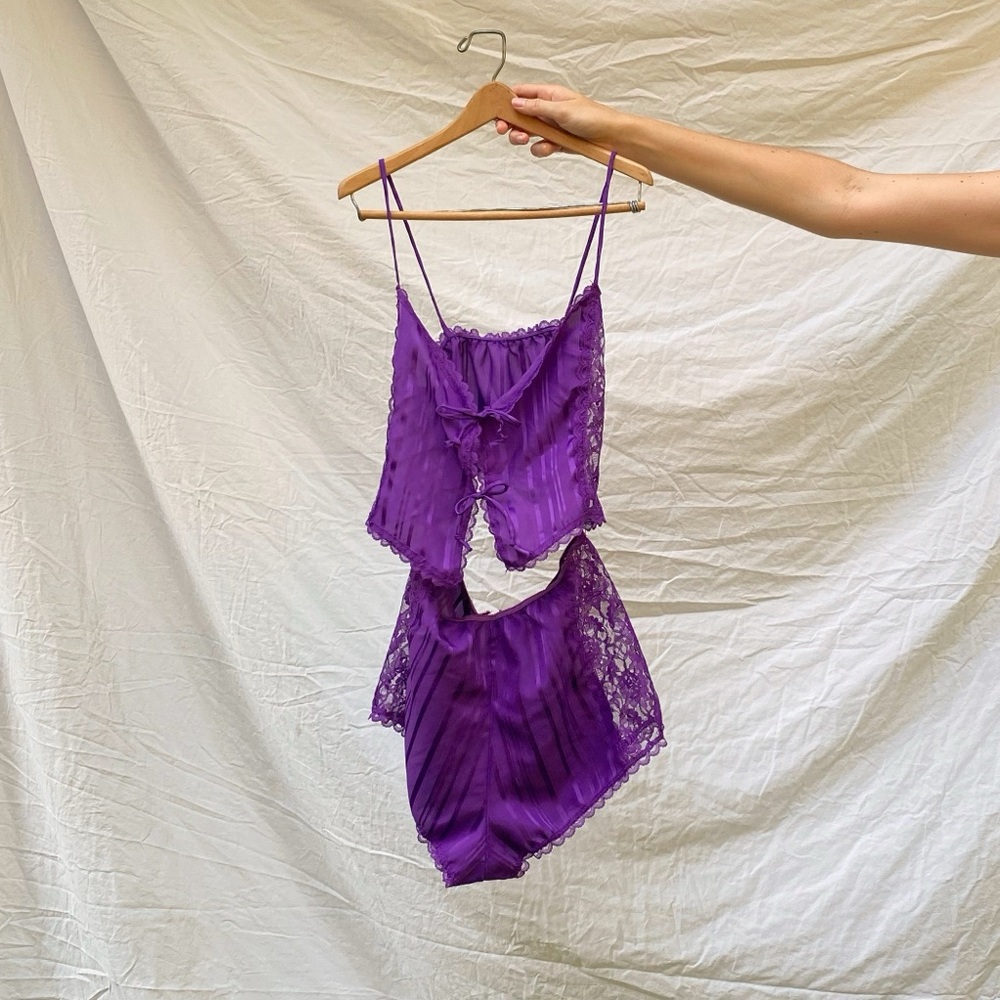 SOLD VTG 70s/80s Undercover Wear Purple Lounge Set